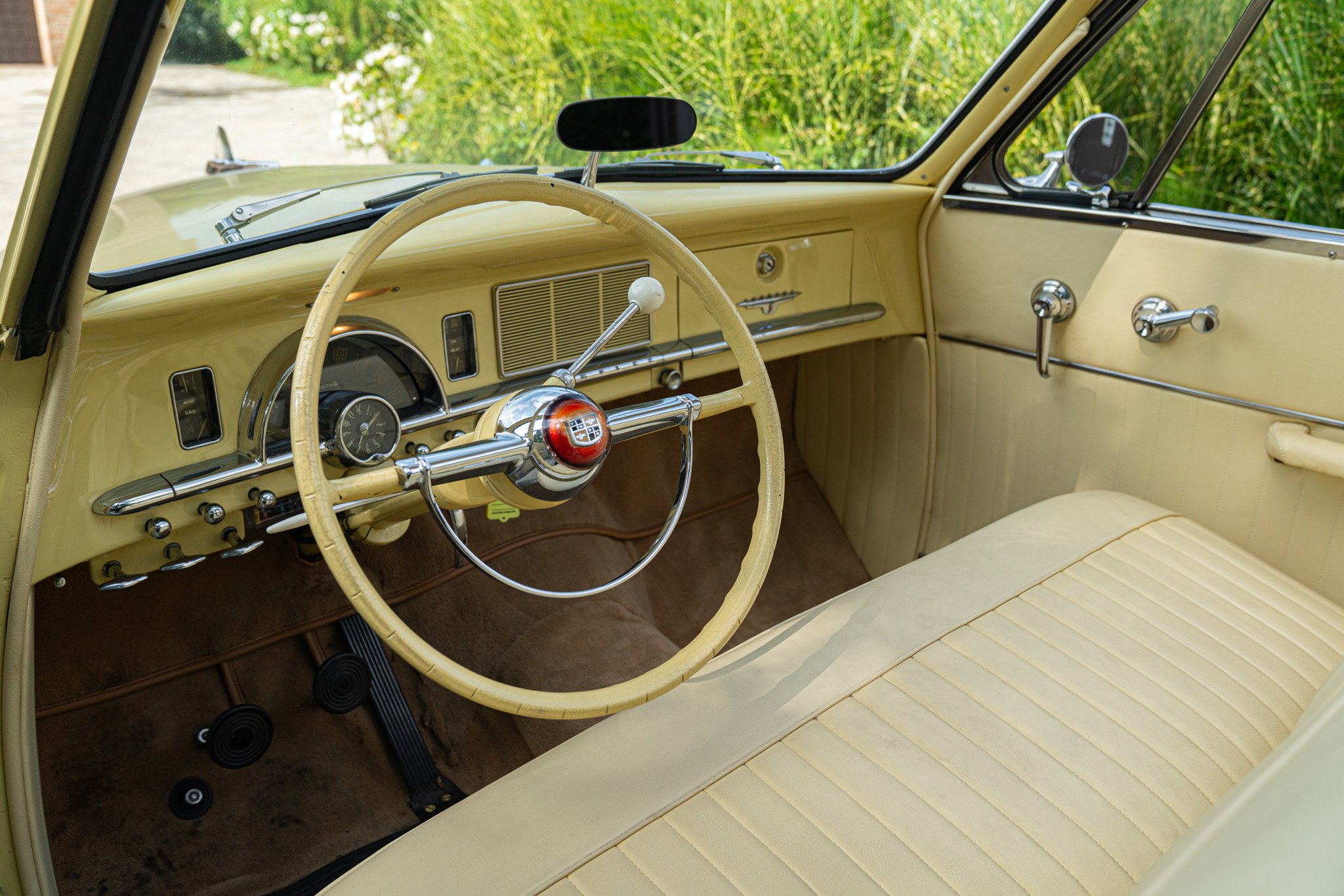 Studebaker CHAMPION REGAL DELUXE CABRIOLET 