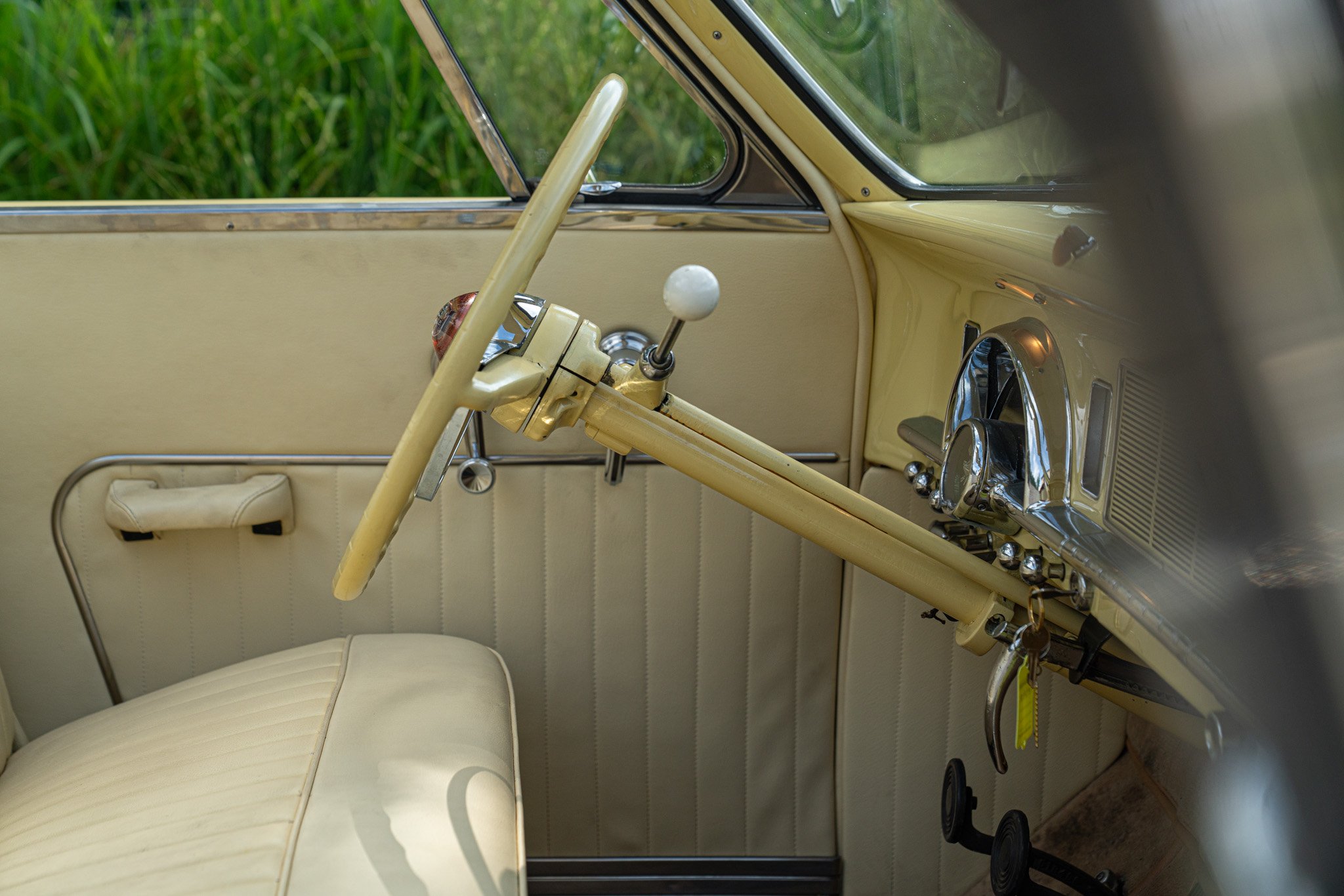 Studebaker CHAMPION REGAL DELUXE CABRIOLET 