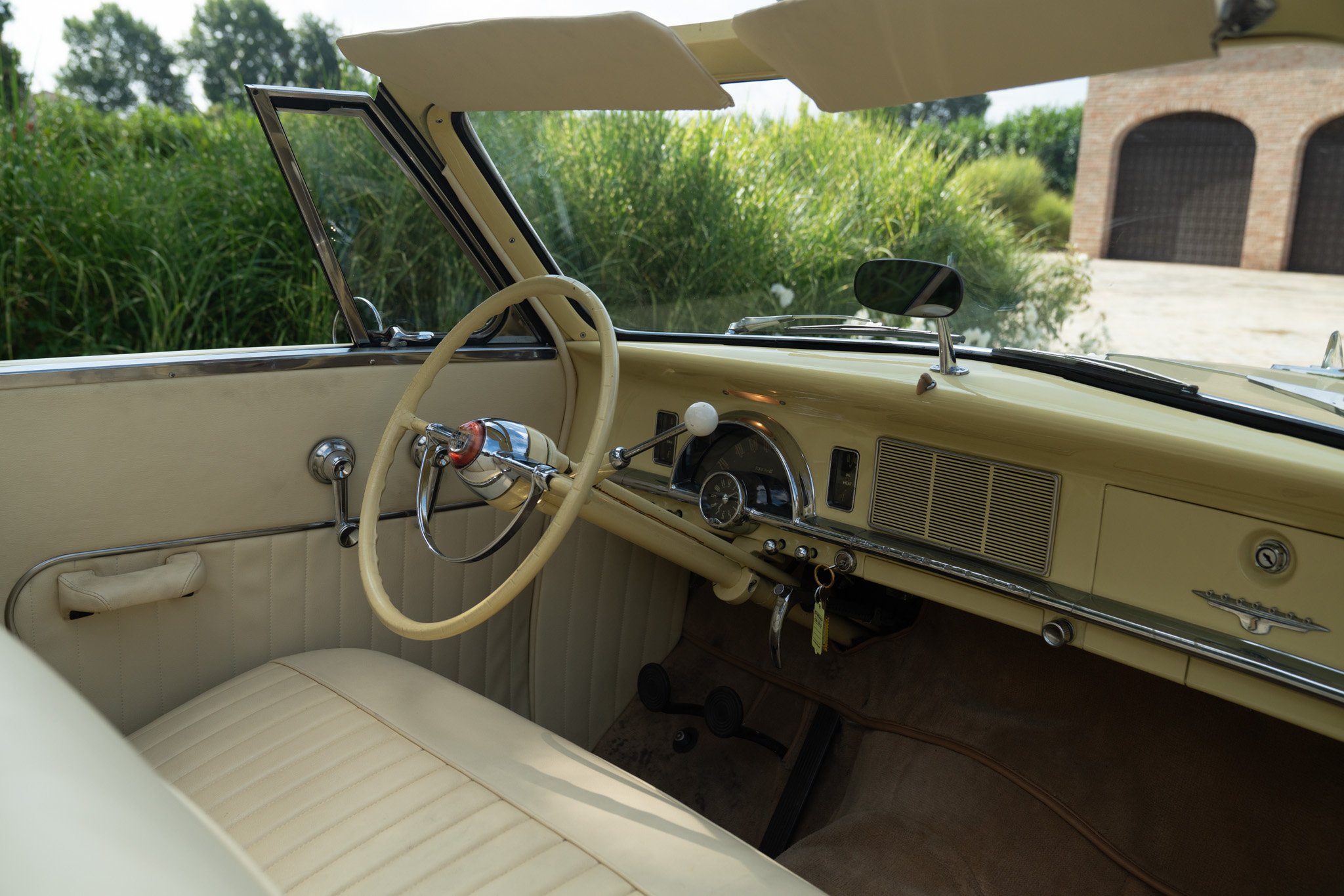Studebaker CHAMPION REGAL DELUXE CABRIOLET 