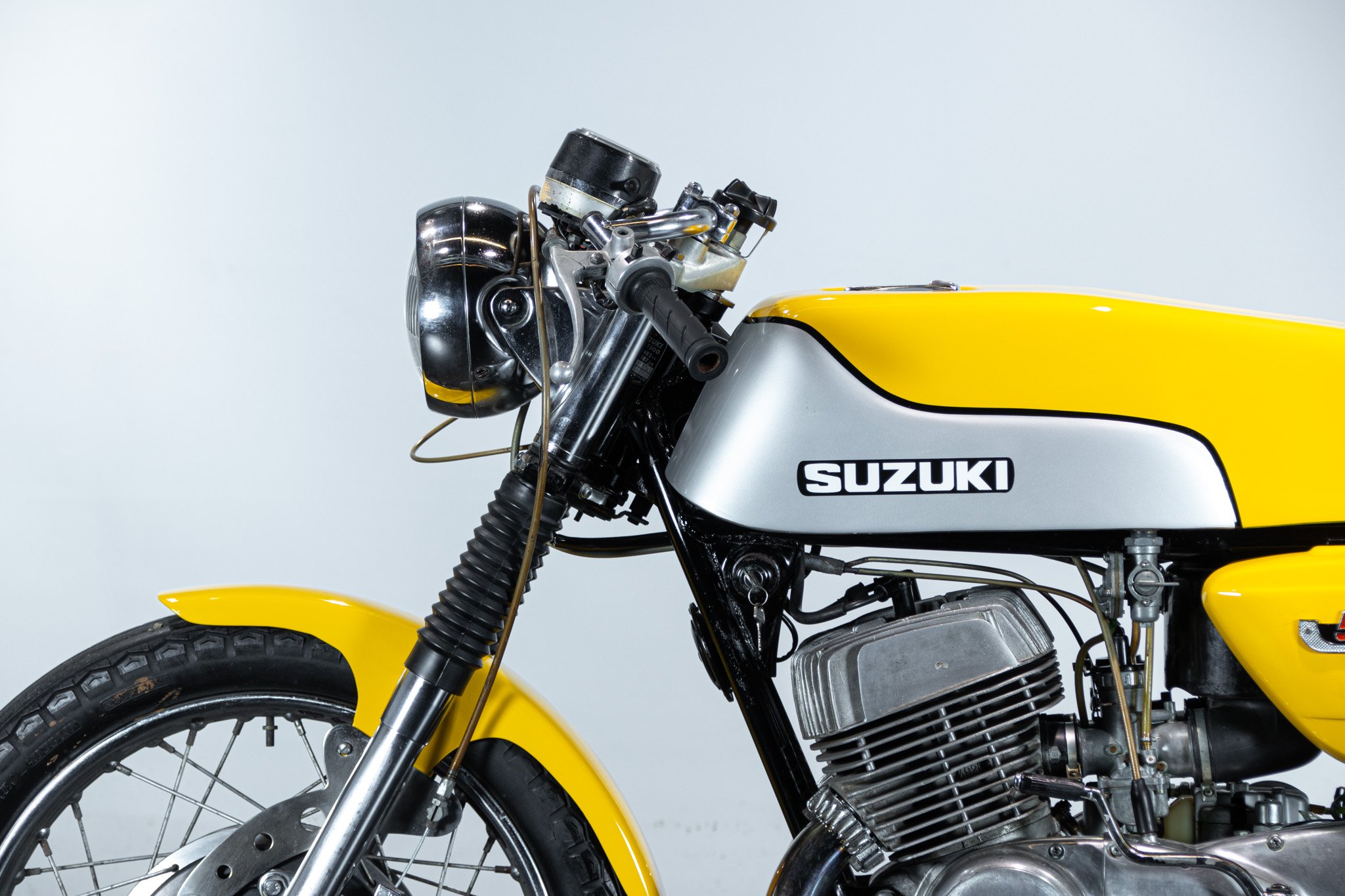 Suzuki TITAN 500 