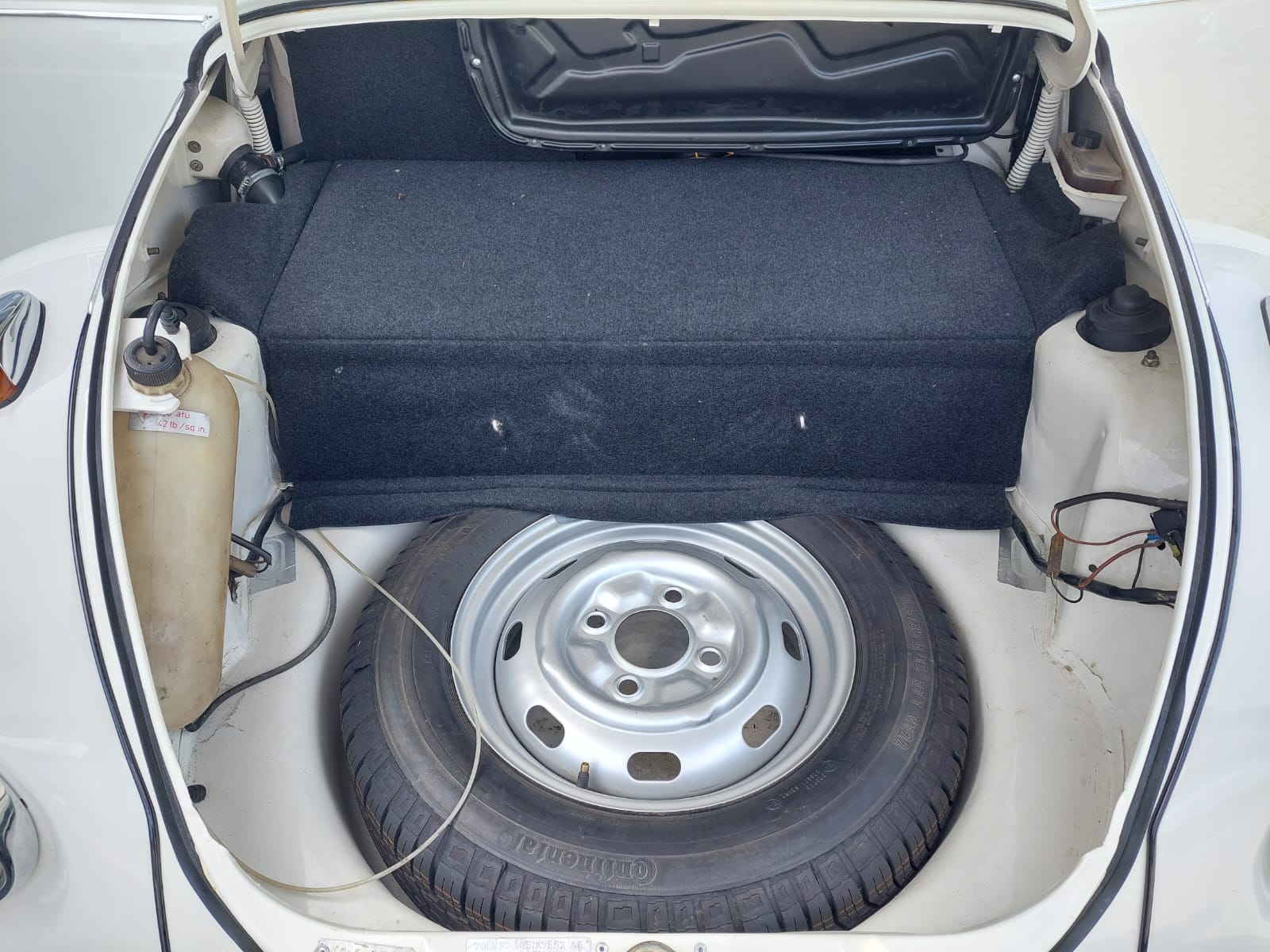 VW Maggiolino 1303 Cabriolet