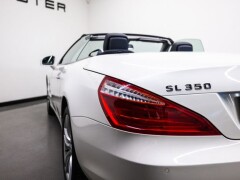 Mercedes Benz SL 350  DEALER AUTO