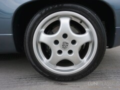 Porsche 928 S4