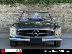 Mercedes Benz 230 SL Pagode mit Hard-Top und Stehendem 