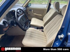 Mercedes Benz 250 Lang Pullmann, Stretchlimousine W123 