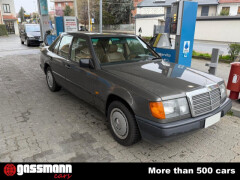 Mercedes Benz 200 Limousine W124 