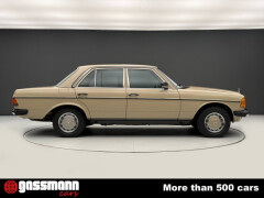 Mercedes Benz 200 Limousine W123 