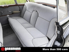 Mercedes Benz 300 D Adenauer Limousine mit Schiebedach W189 
