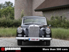 Mercedes Benz 300 D Adenauer Limousine mit Schiebedach W189 