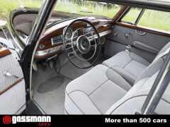 Mercedes Benz 300 D Adenauer Limousine mit Schiebedach W189 