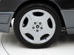 Mercedes Benz 220 E \'94 