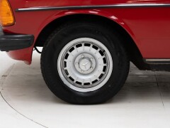 Mercedes Benz W123 300 TD \'80 
