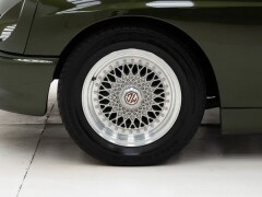 MG RV8 \'95 