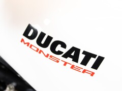 Ducati MONSTER 900 