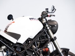 Ducati MONSTER 900 