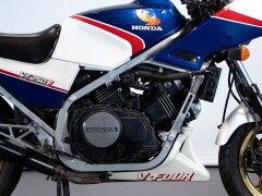 Honda VF 750 F 