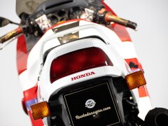 Honda CBR 1000 F 