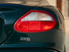 Jaguar XK8 