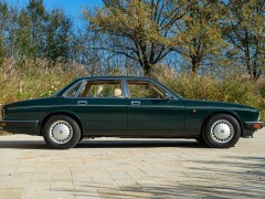 Daimler XJ 40 