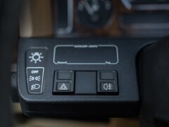 Daimler XJ 40 