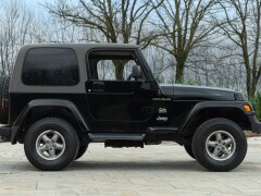 Jeep WRANGLER SAHARA 4.0 