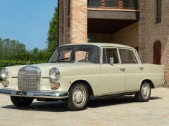 Mercedes Benz 200 CODINE 