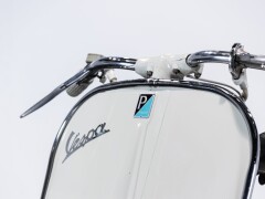 Piaggio VESPA 125 FARO BASSO 