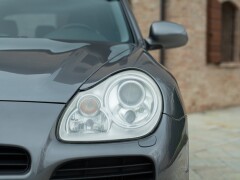 Porsche CAYENNE TURBO 