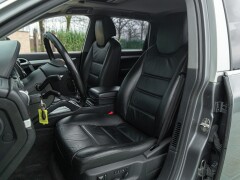 Porsche CAYENNE TURBO 
