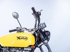 Norton COMMANDO 750 ROADSTER       