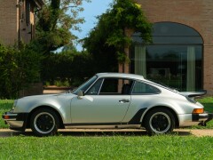 Porsche PORSCHE 930 (911) 3.0 TURBO 