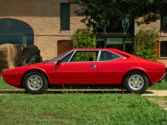 Ferrari DINO 308 GT4 