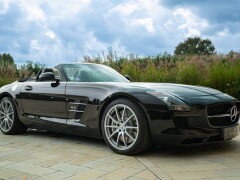 Mercedes Benz SLS AMG Roadster 