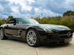 Mercedes Benz SLS AMG Roadster 