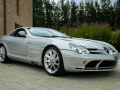 Mercedes Benz SLR MCLAREN 