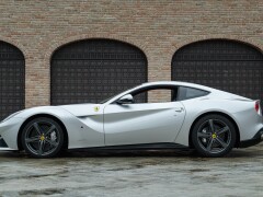 Ferrari F12 BERLINETTA 