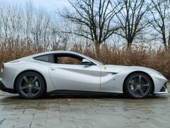 Ferrari F12 BERLINETTA 