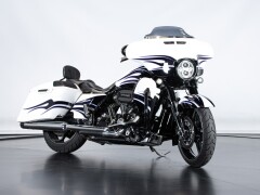 Harley Davidson STREET GLIDE CVO 
