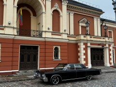 Chrysler New Yorker 