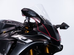 Yamaha R1 